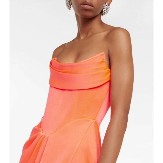 Brand new ๐ Alex Perry Harland Satin Crรชpe Gown โ - Image 3